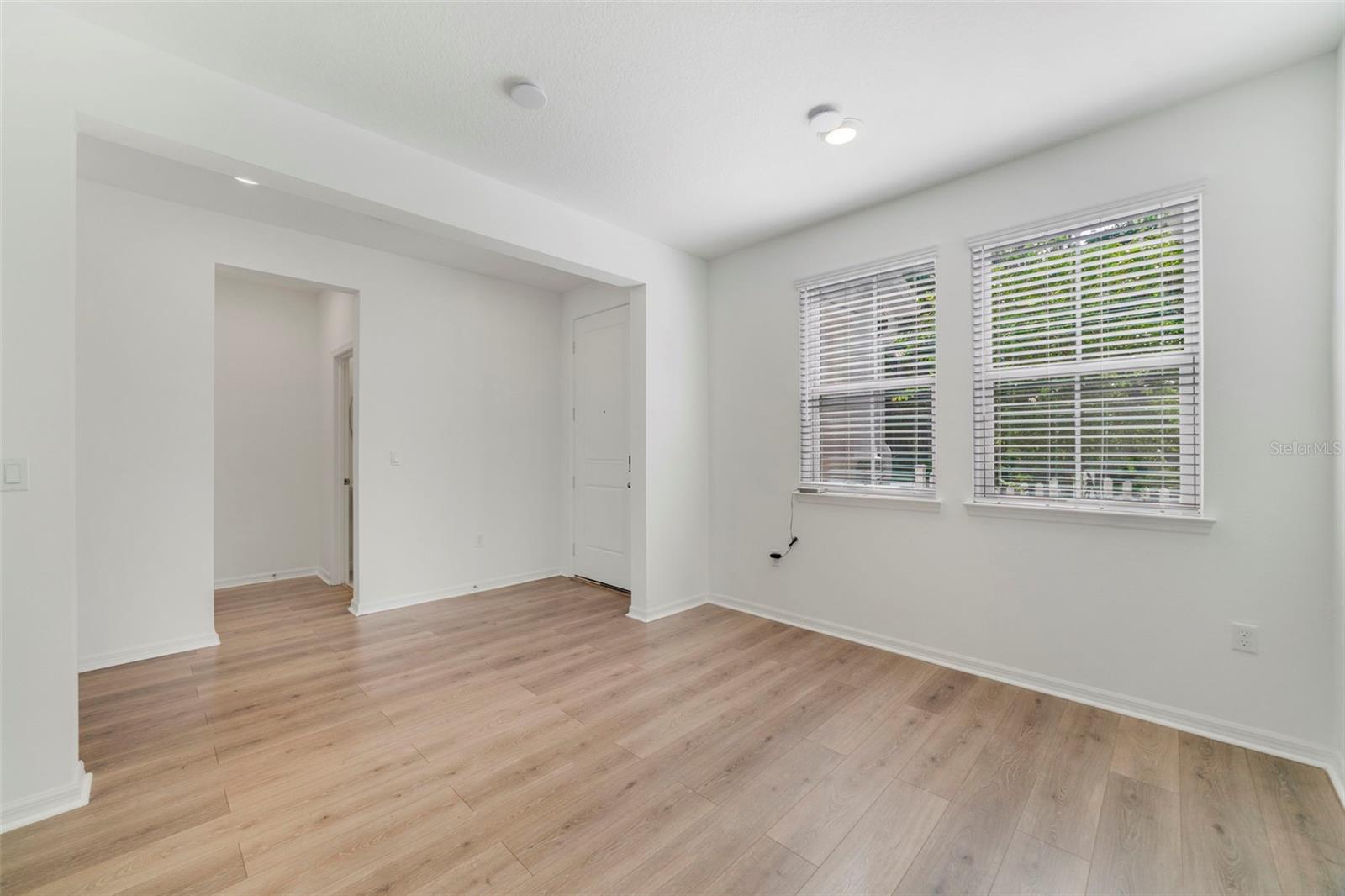 Image 12 of 26 For 167 Aulin Avenue