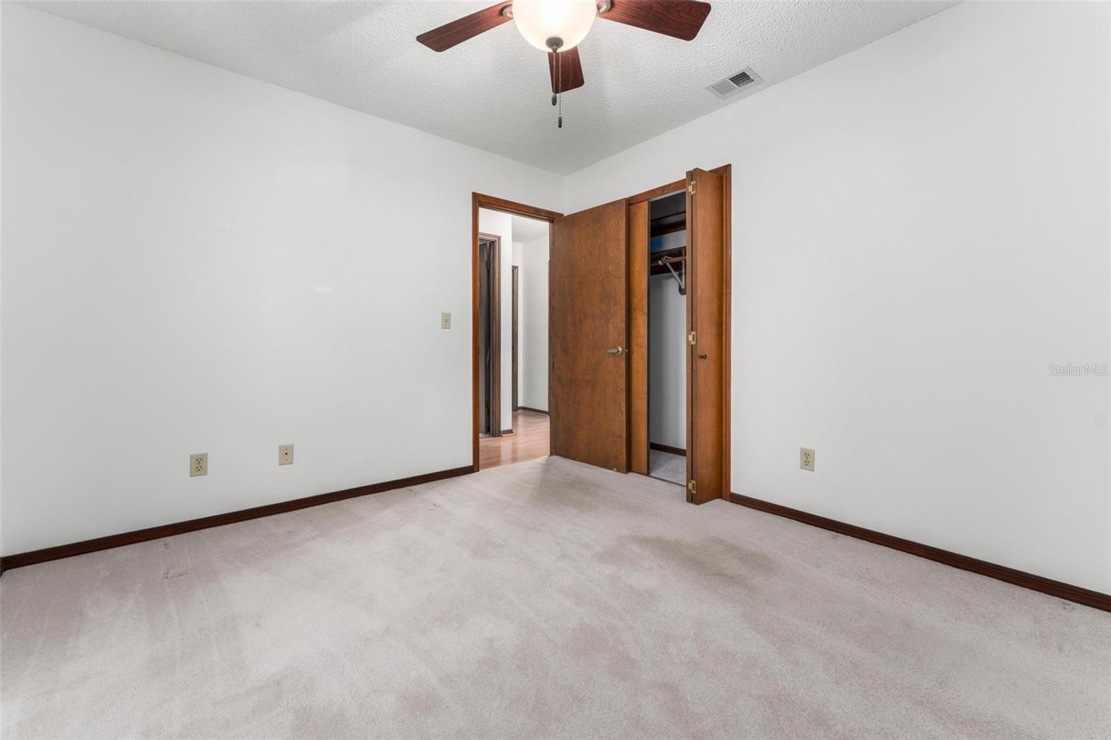 Image 29 of 61 For 109 Crestwood Drive