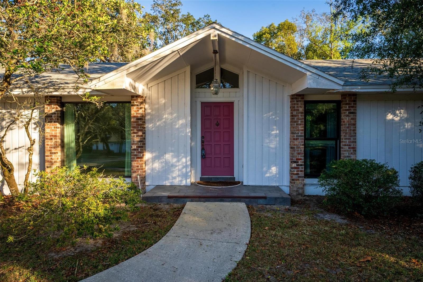 Image 3 of 61 For 109 Crestwood Drive