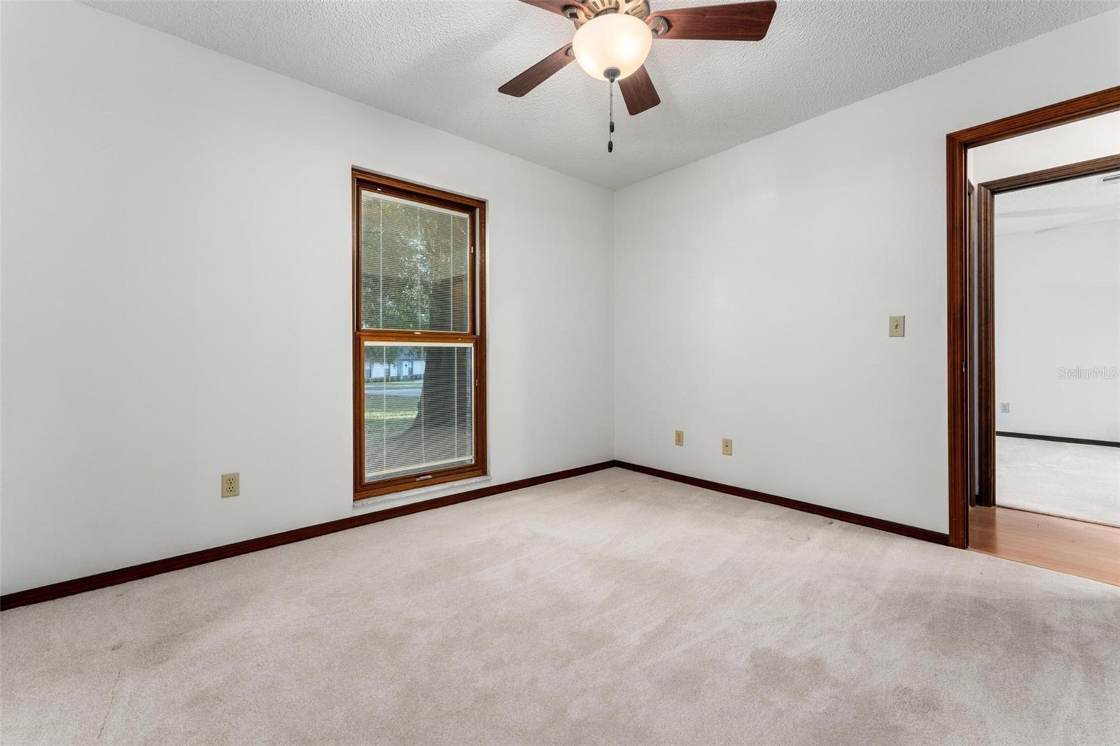 Image 30 of 61 For 109 Crestwood Drive