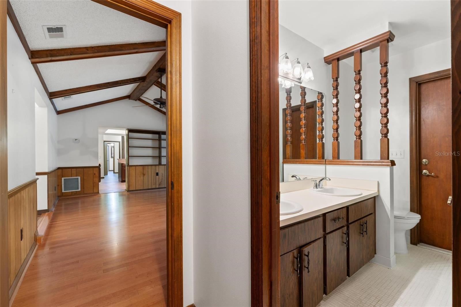 Image 35 of 61 For 109 Crestwood Drive