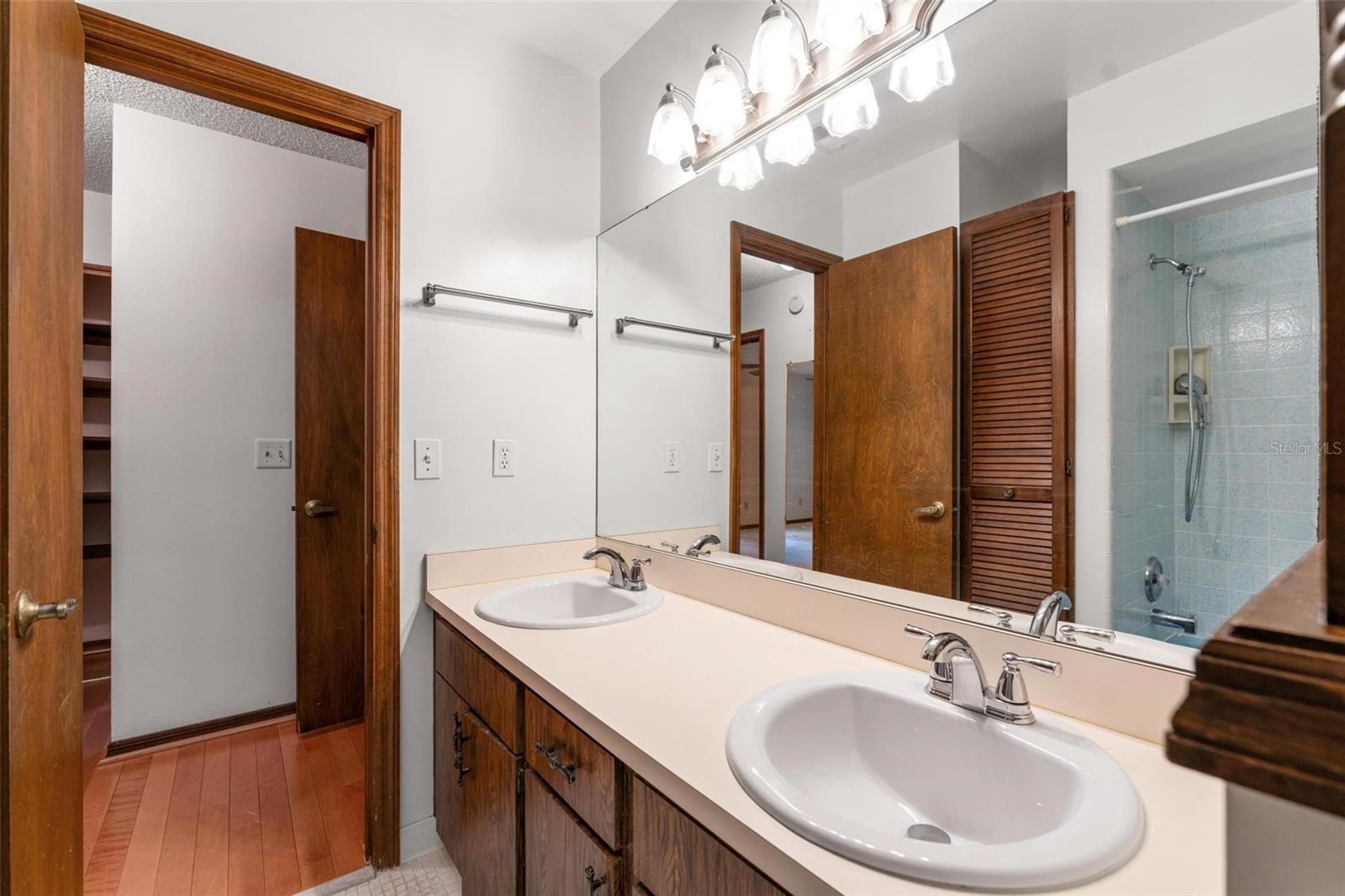 Image 38 of 61 For 109 Crestwood Drive