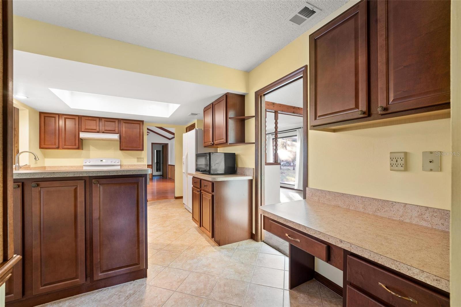 Image 49 of 61 For 109 Crestwood Drive