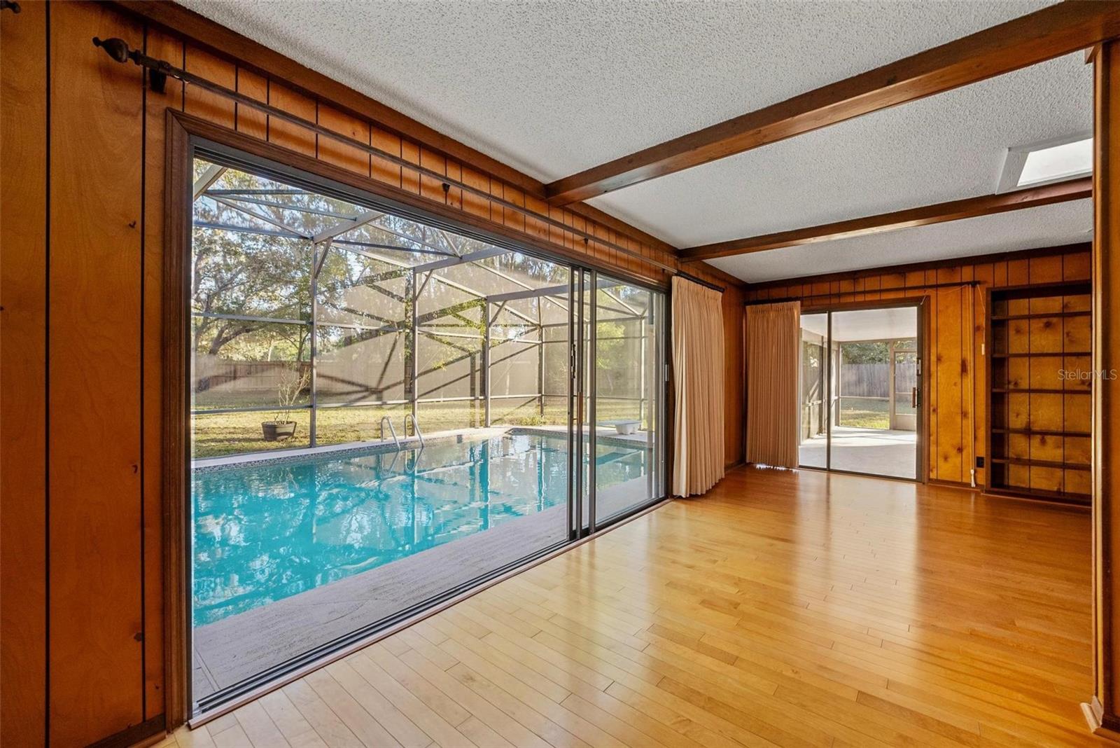 Image 50 of 61 For 109 Crestwood Drive