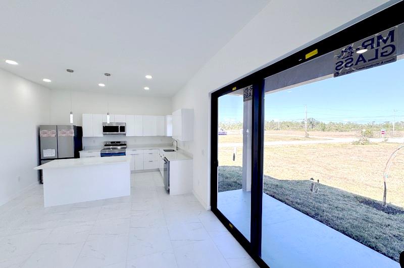 Image 16 of 29 For 3927 40th Terrace
