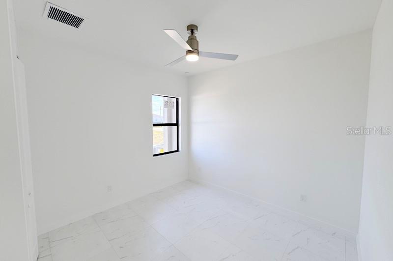 Image 20 of 29 For 3927 40th Terrace