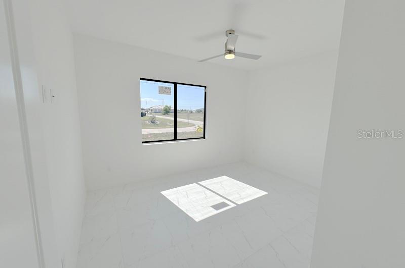 Image 21 of 29 For 3927 40th Terrace