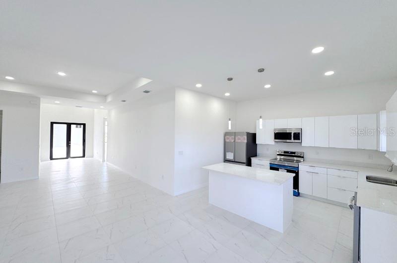 Image 7 of 29 For 3927 40th Terrace
