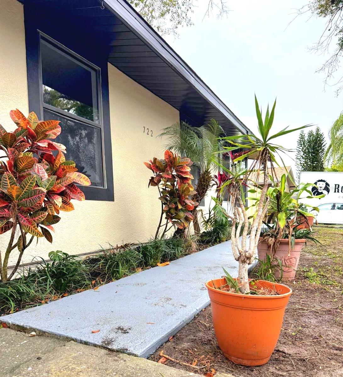Image 3 of 21 For 722 Eagle Avenue