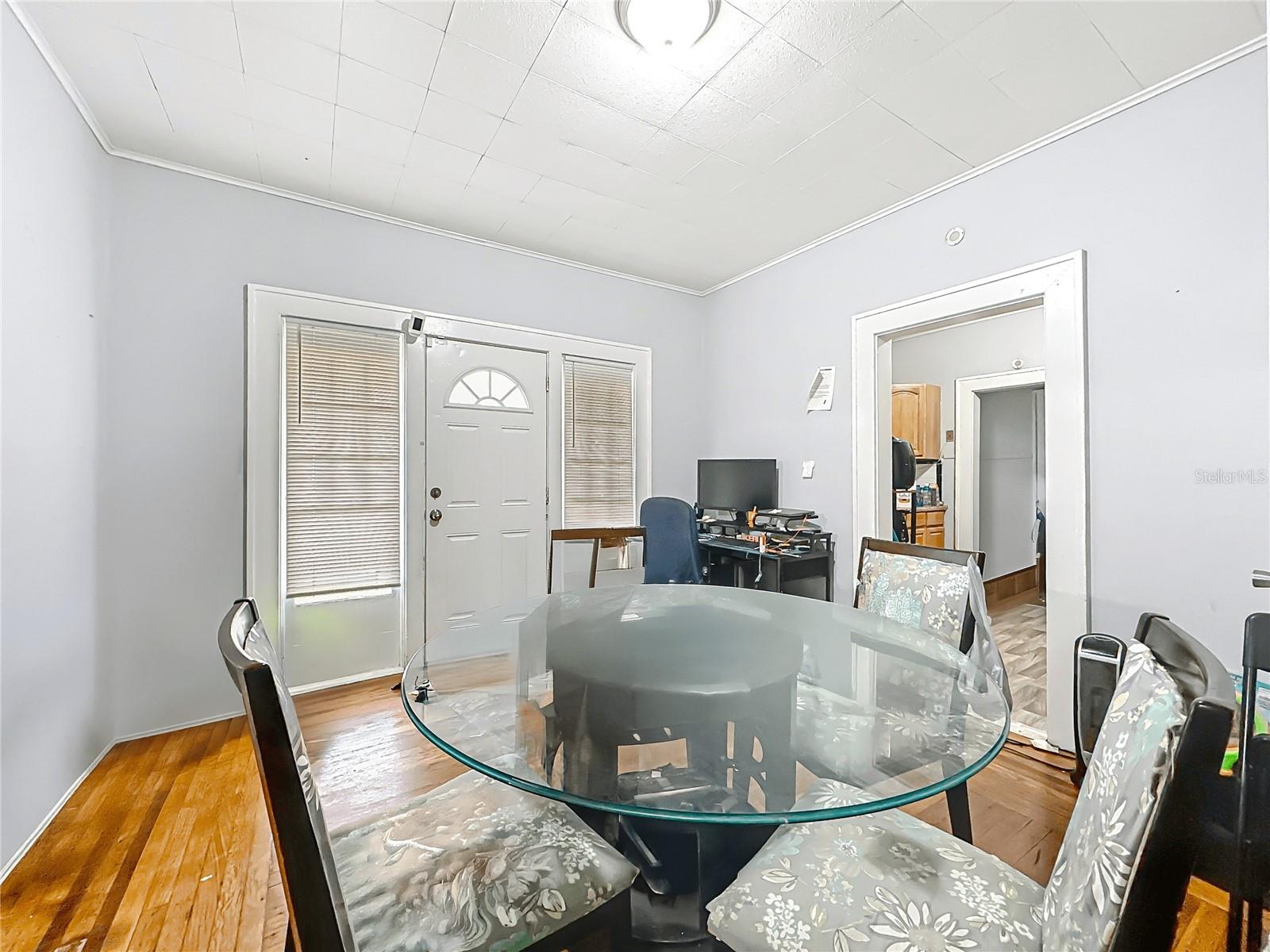 Image 3 of 8 For 141 22nd Street