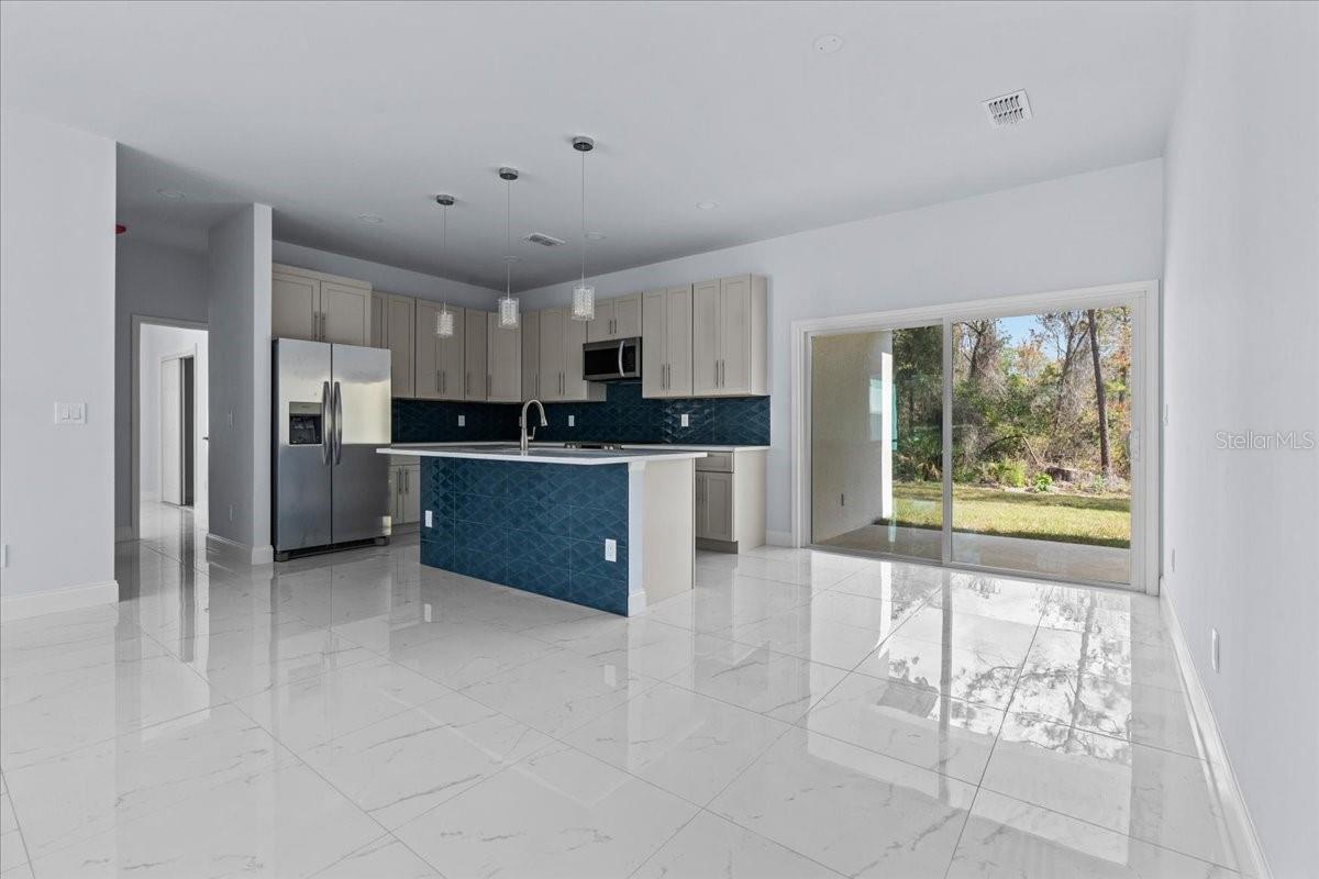 Image 10 of 38 For 2875 Slater Drive