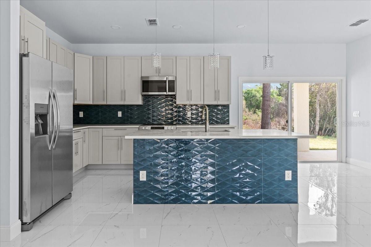 Image 15 of 38 For 2875 Slater Drive