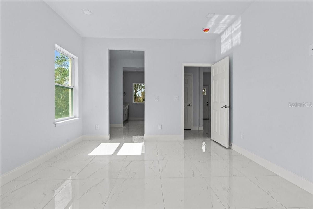 Image 20 of 38 For 2875 Slater Drive