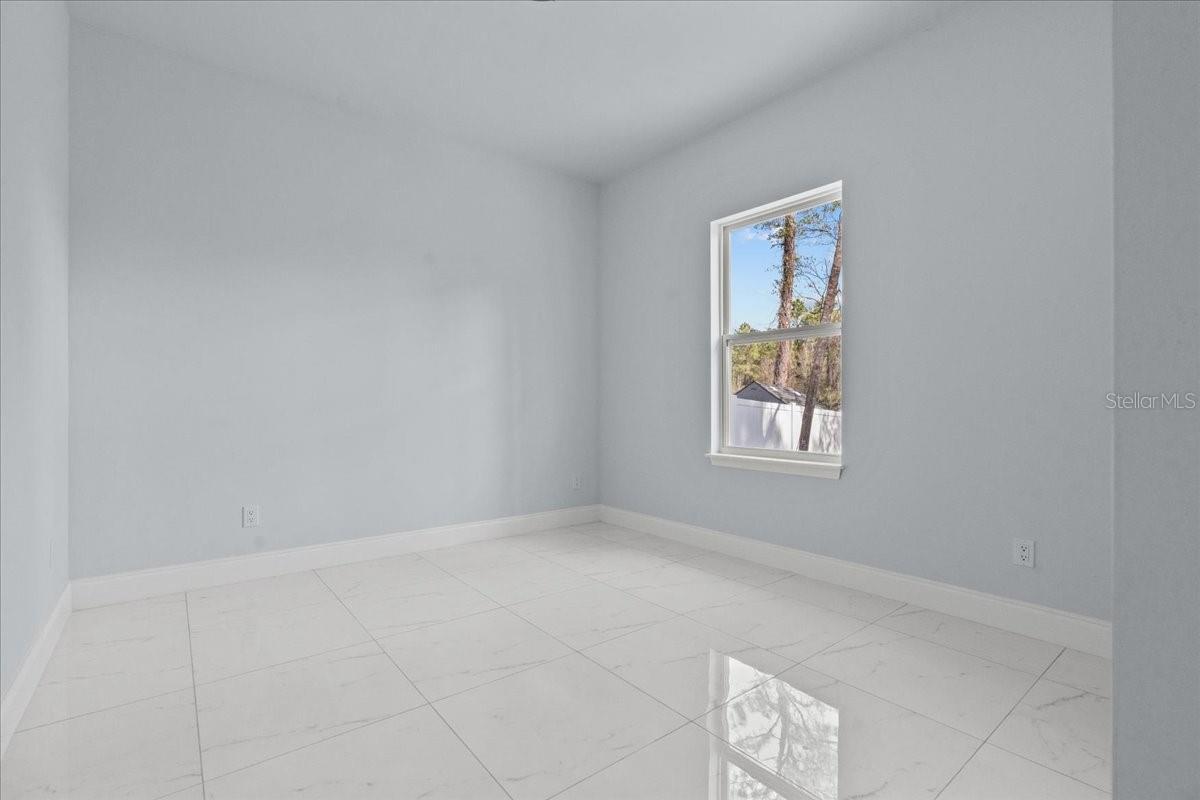 Image 27 of 38 For 2875 Slater Drive