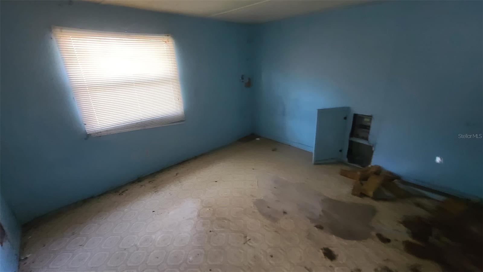 Image 6 of 16 For 15875 147th Court