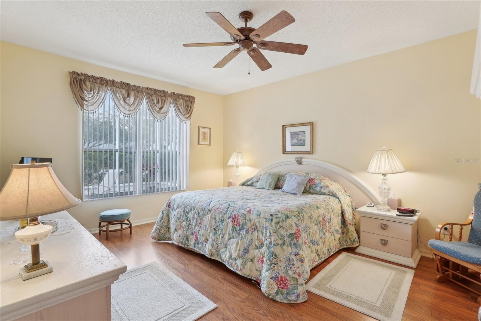 Image 23 of 58 For 25239 Cranes Roost Circle