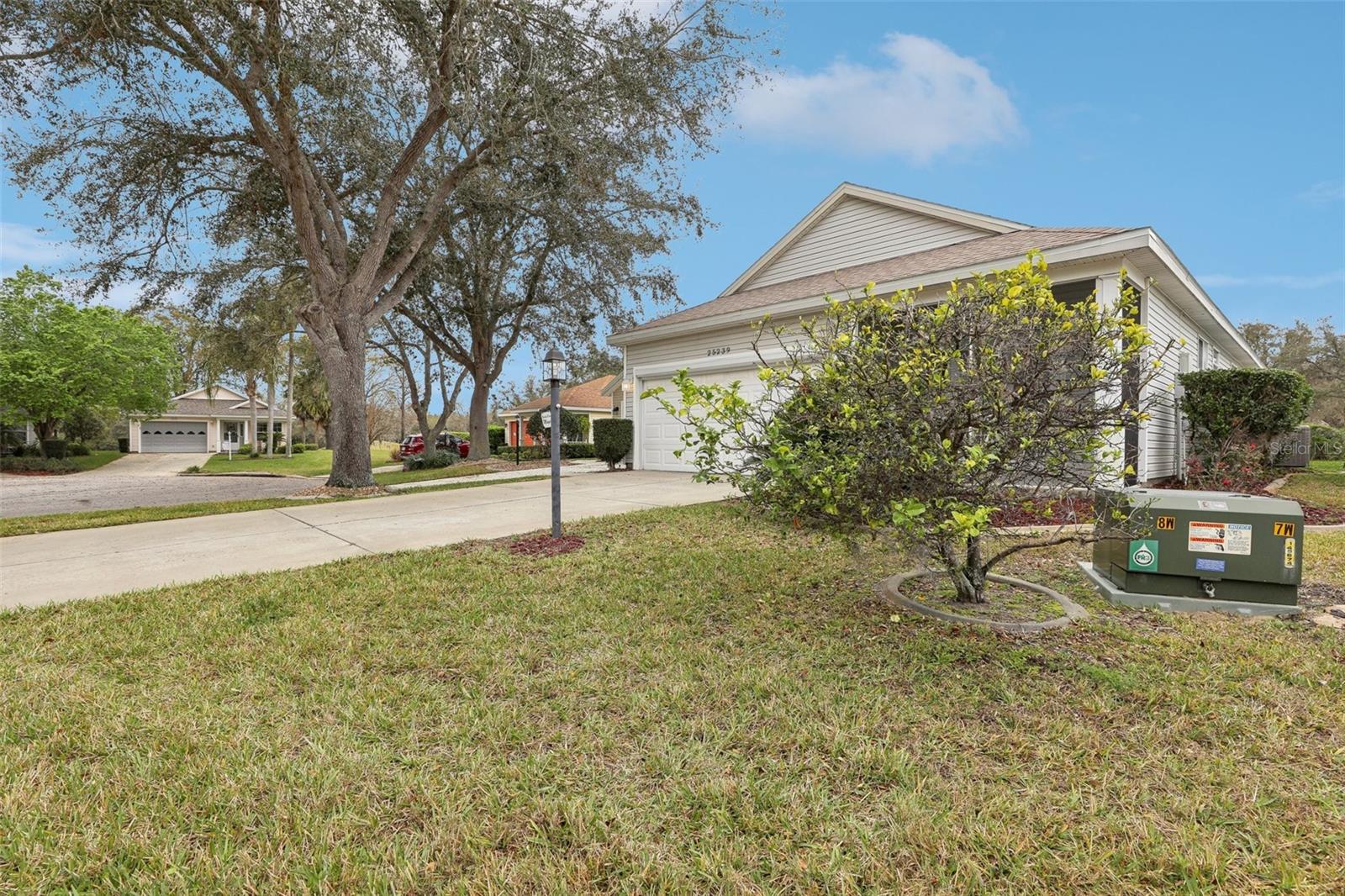 Image 4 of 58 For 25239 Cranes Roost Circle