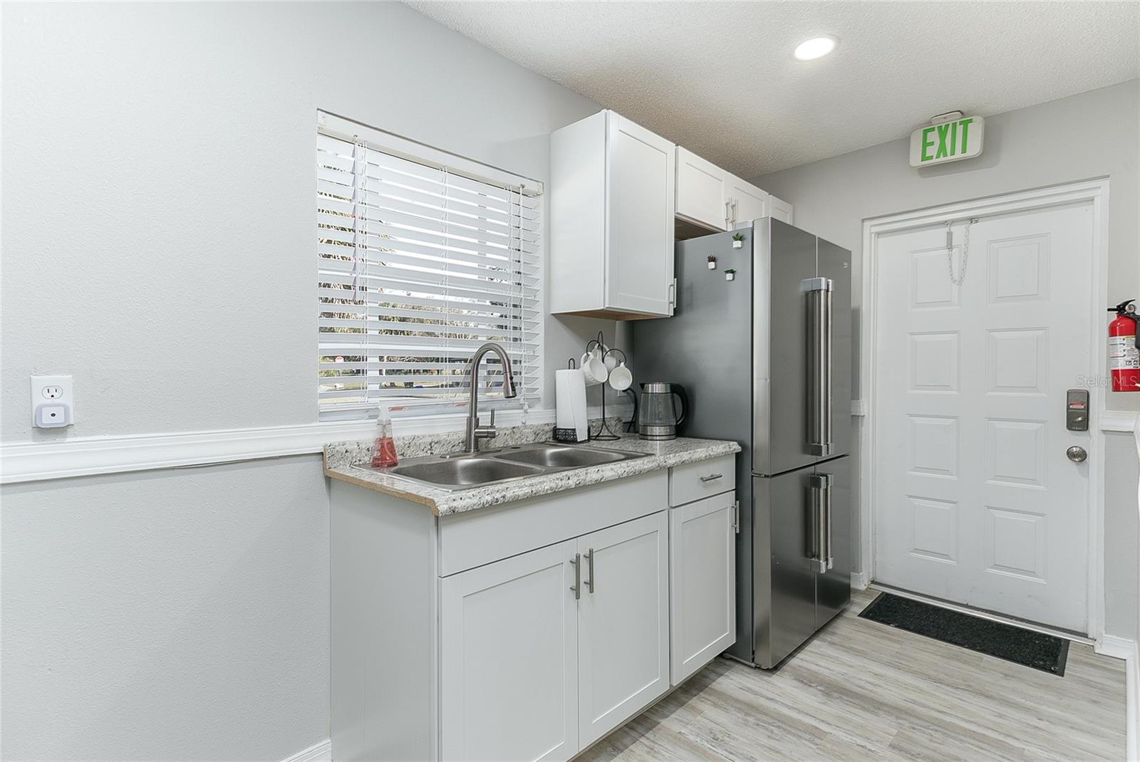 Image 13 of 20 For 621 Locust Avenue
