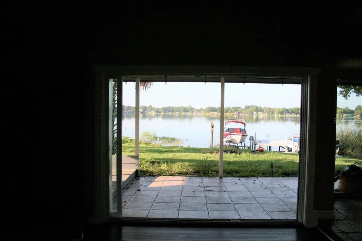 Image 4 of 26 For 886 Lake Holden Point