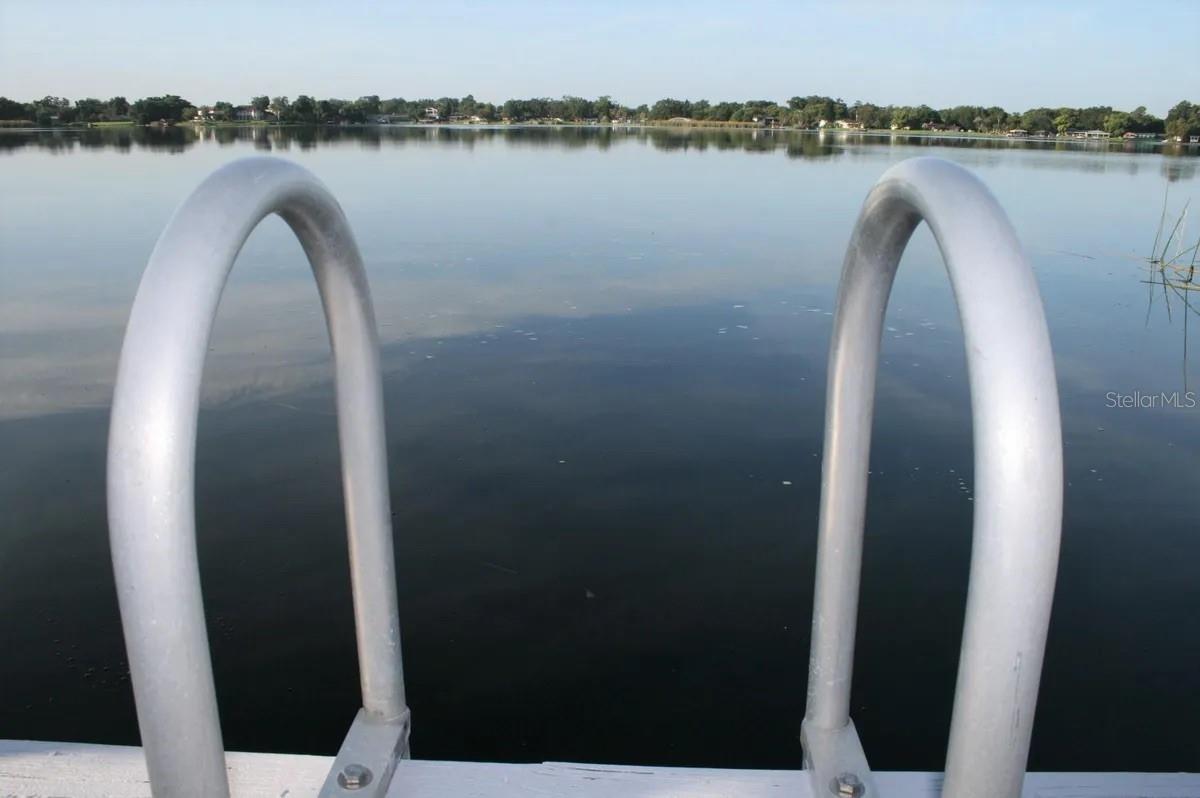 Image 5 of 26 For 886 Lake Holden Point