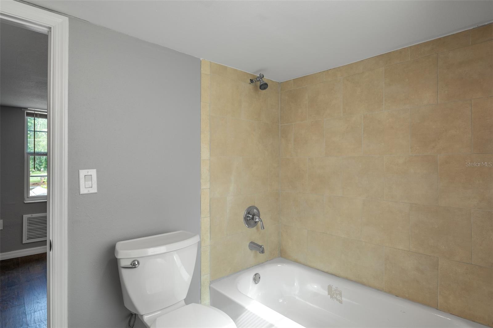 Image 19 of 26 For 31444 Orange Street