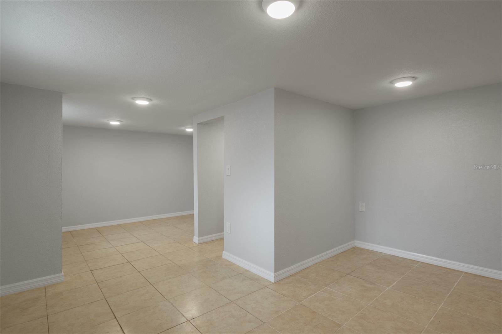 Image 21 of 26 For 31444 Orange Street