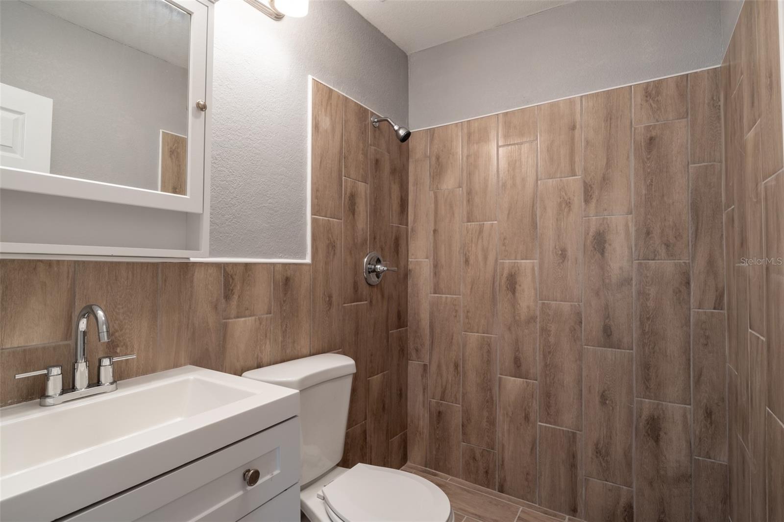 Image 8 of 26 For 31444 Orange Street