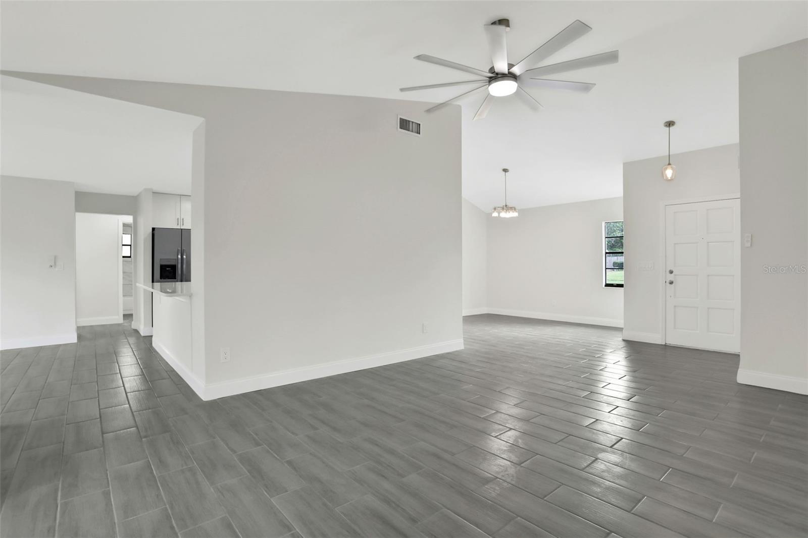 Image 10 of 44 For 792 Gilda Drive