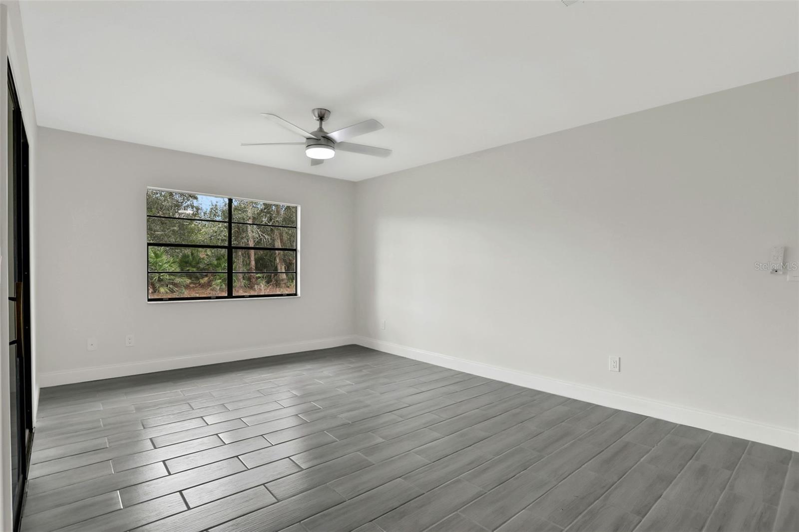 Image 18 of 44 For 792 Gilda Drive
