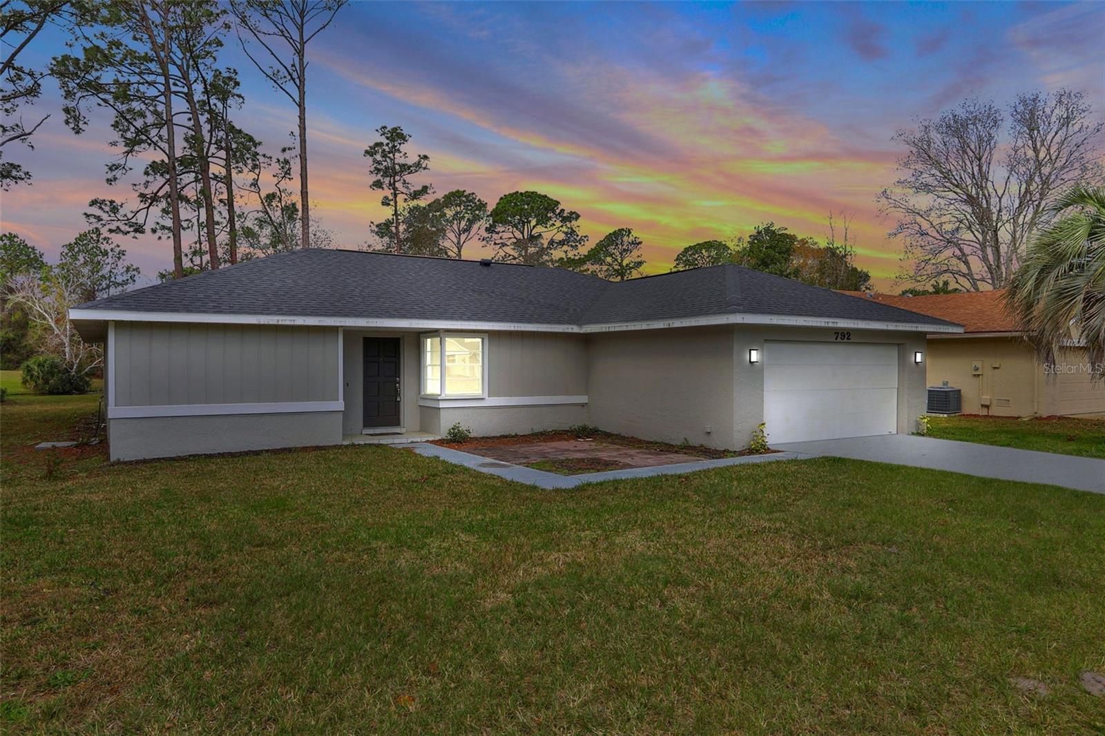 Image 3 of 44 For 792 Gilda Drive