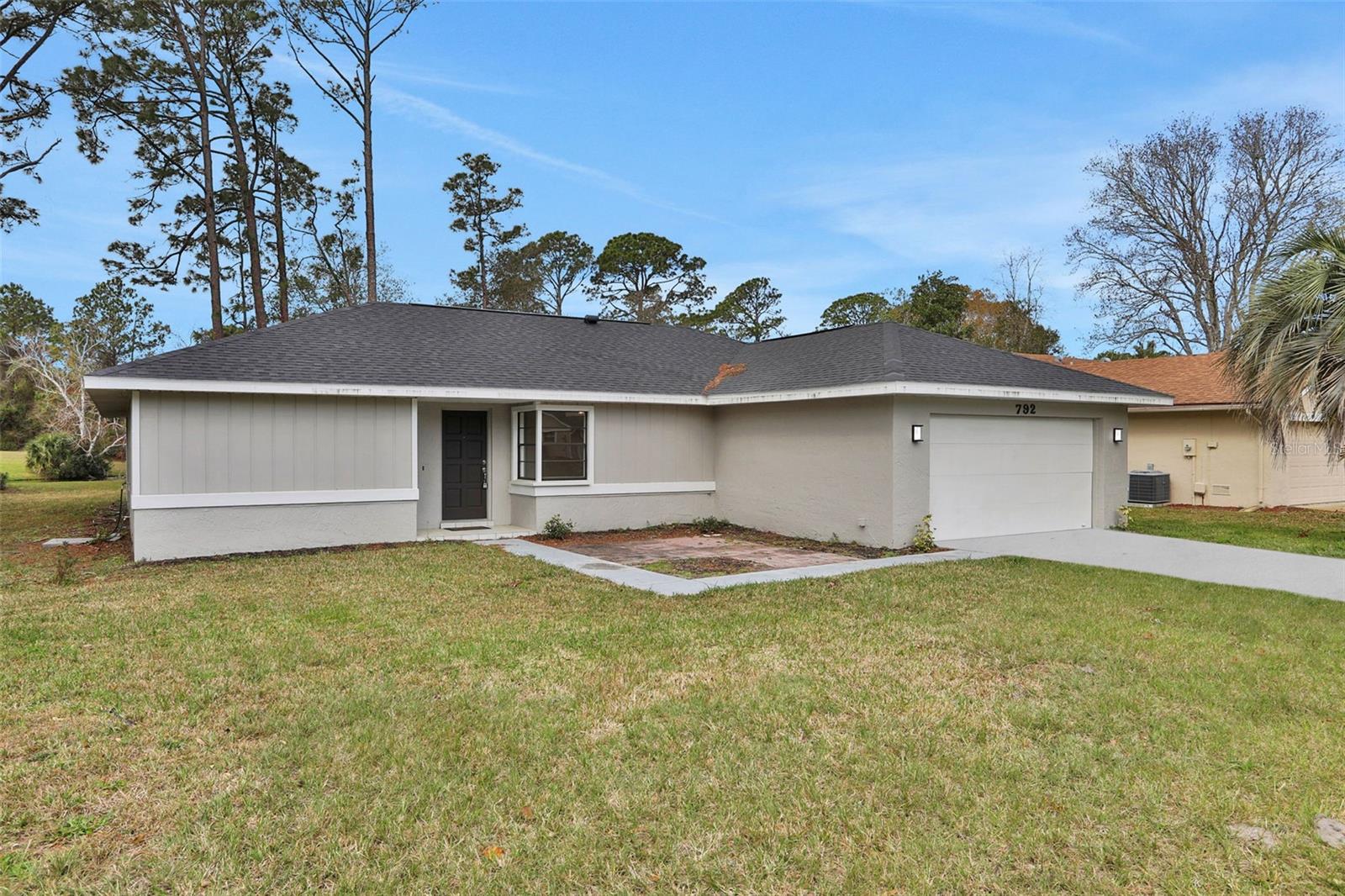 Image 4 of 44 For 792 Gilda Drive
