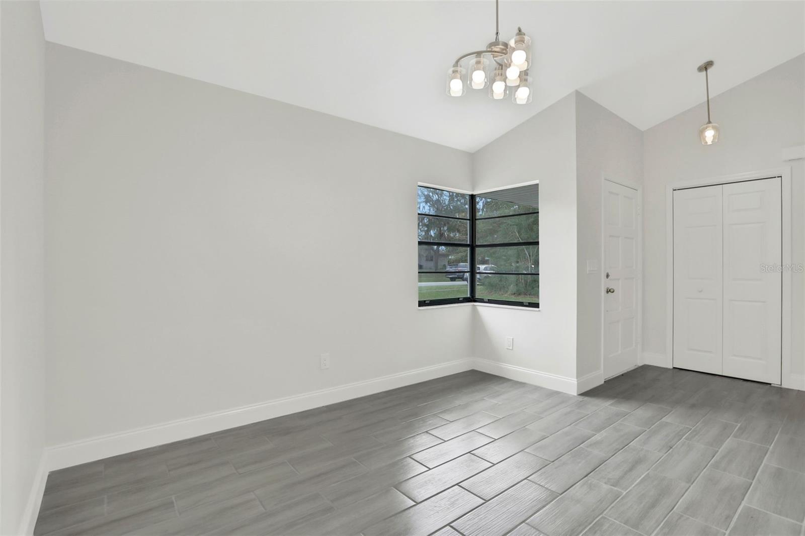 Image 8 of 44 For 792 Gilda Drive