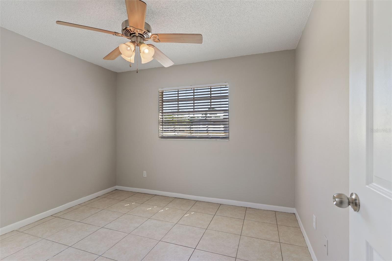 Image 11 of 15 For 2402 Greenwood Street