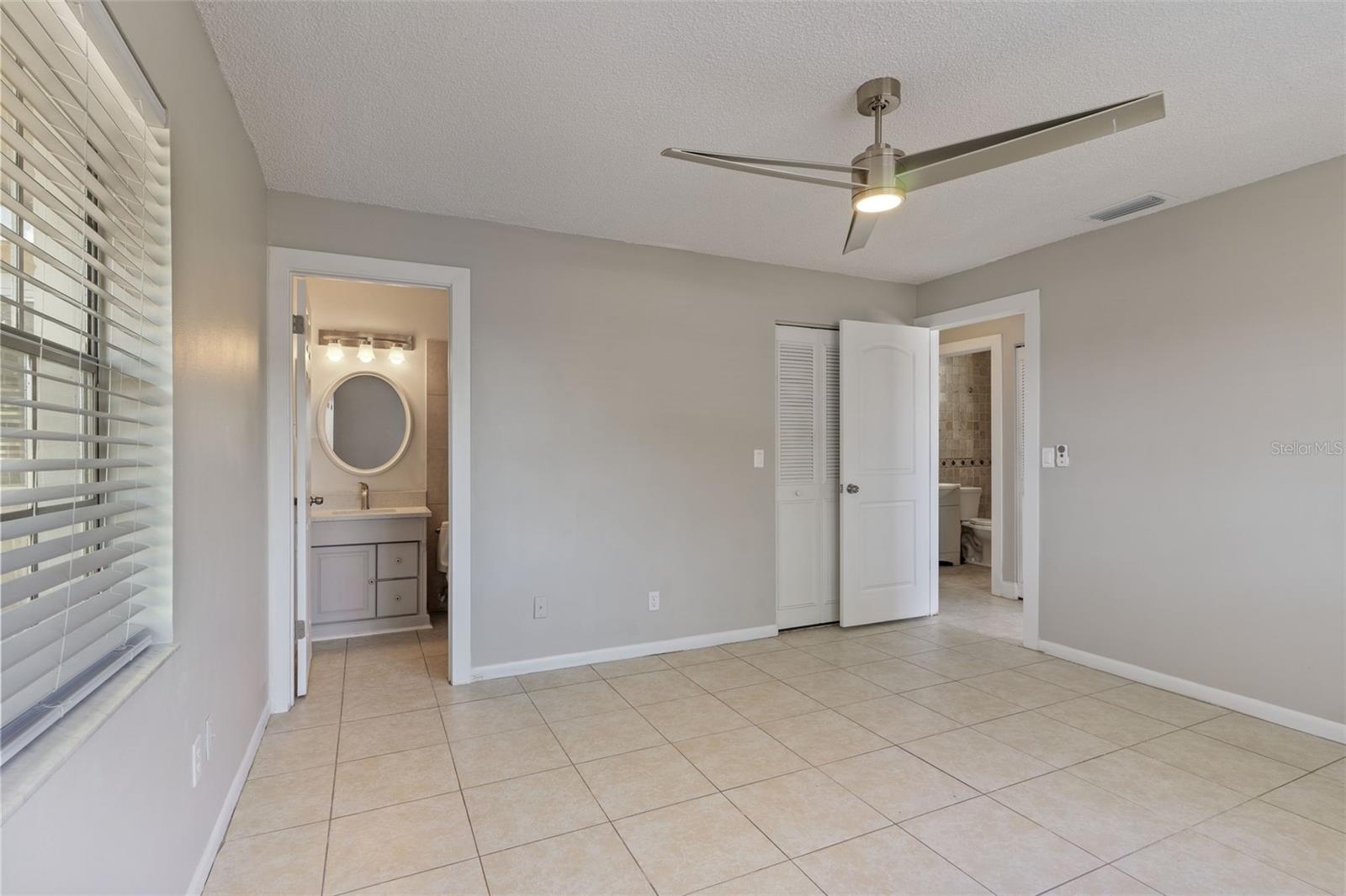 Image 9 of 15 For 2402 Greenwood Street