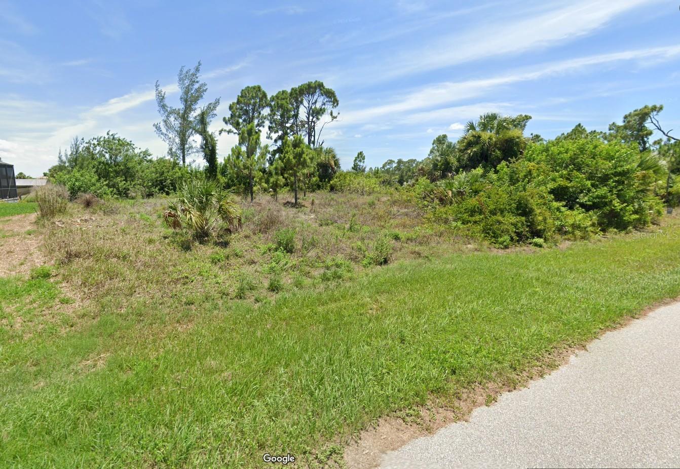 Image 3 of 5 For 15664 Aldama Circle