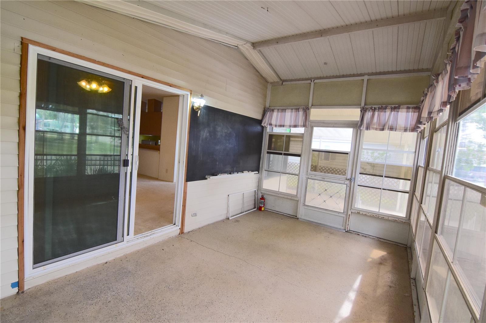 Image 8 of 18 For 4030 Sugar Palm Terrace