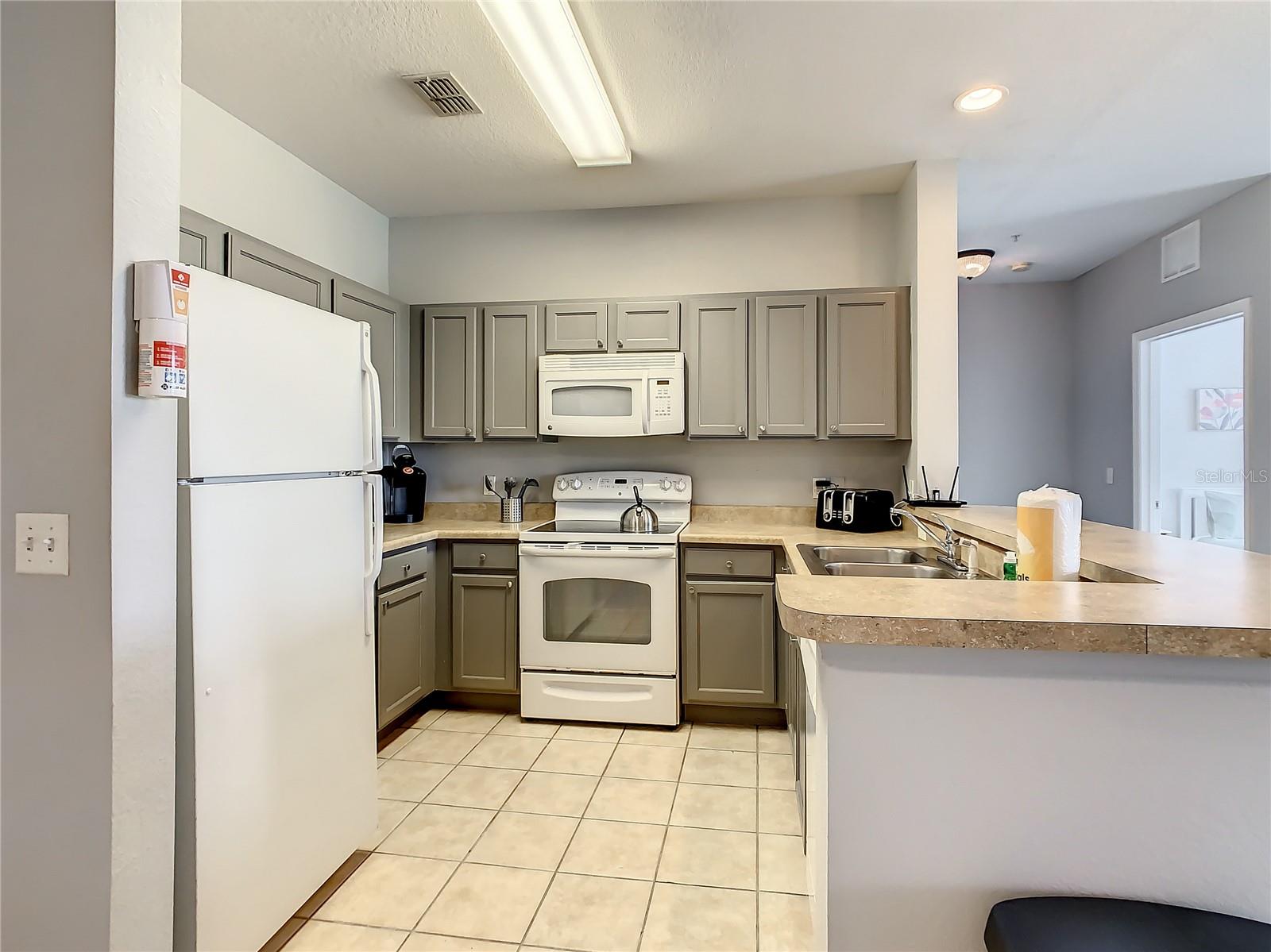 Image 4 of 18 For 3175 Feltrim Place 304