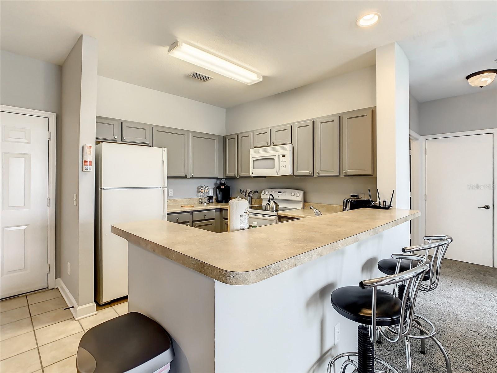 Image 7 of 18 For 3175 Feltrim Place 304