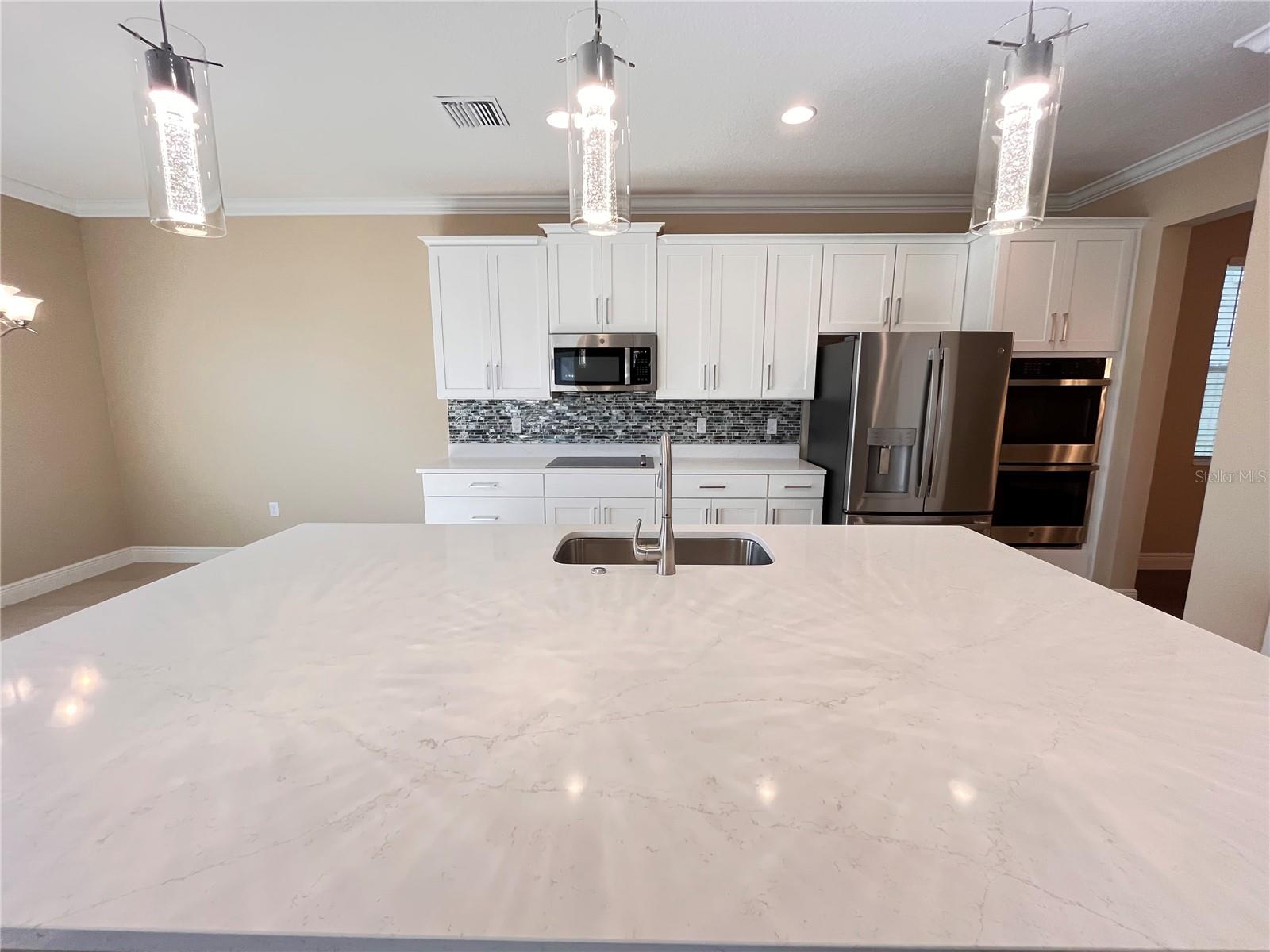 Image 11 of 58 For 14315 Crestavista Avenue