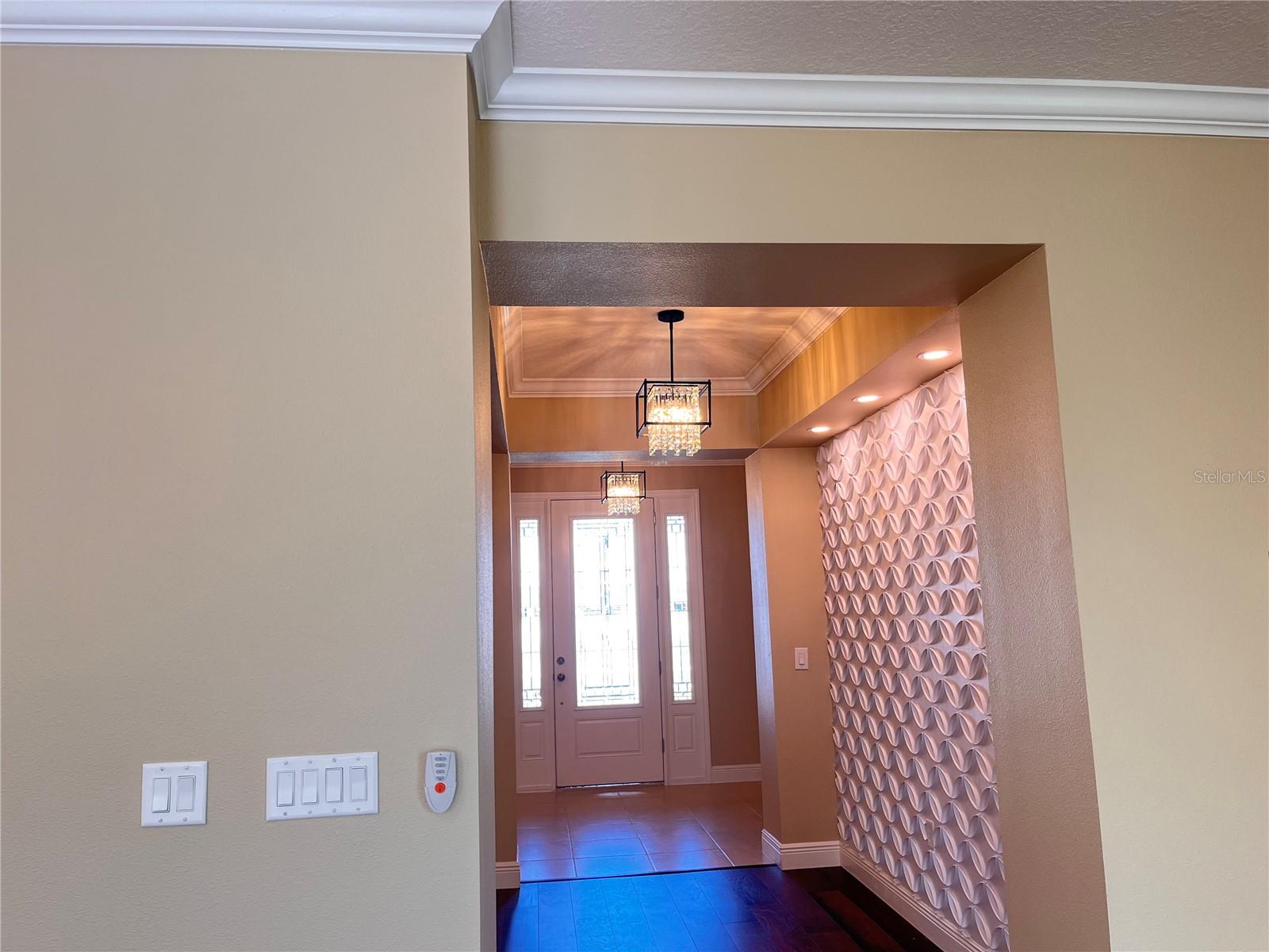 Image 7 of 58 For 14315 Crestavista Avenue