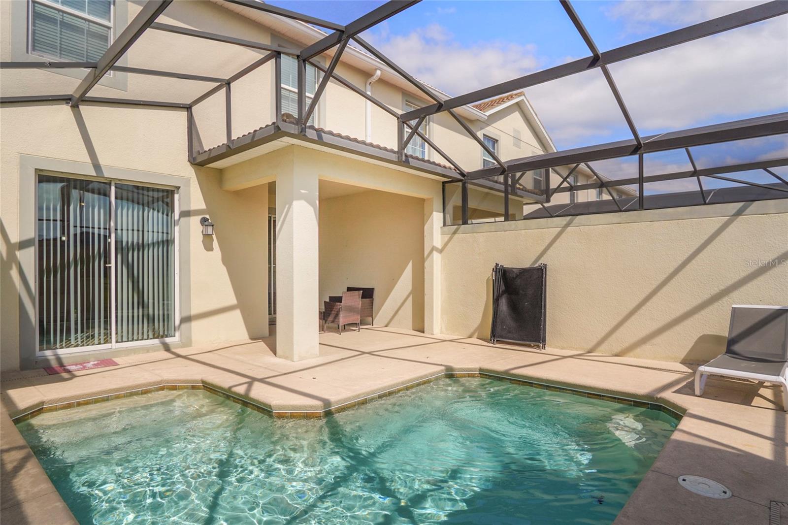 Image 17 of 57 For 4841 Romeo Circle