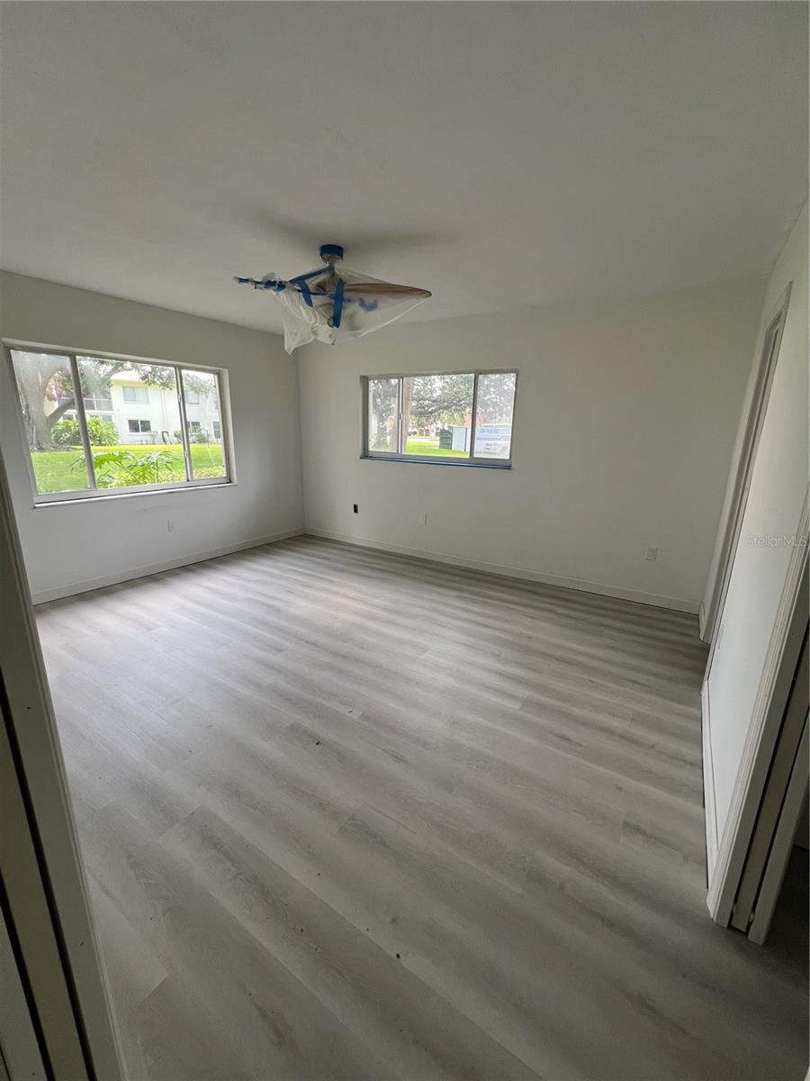 Image 4 of 5 For 4480 Overlook Dr Drive Ne 17