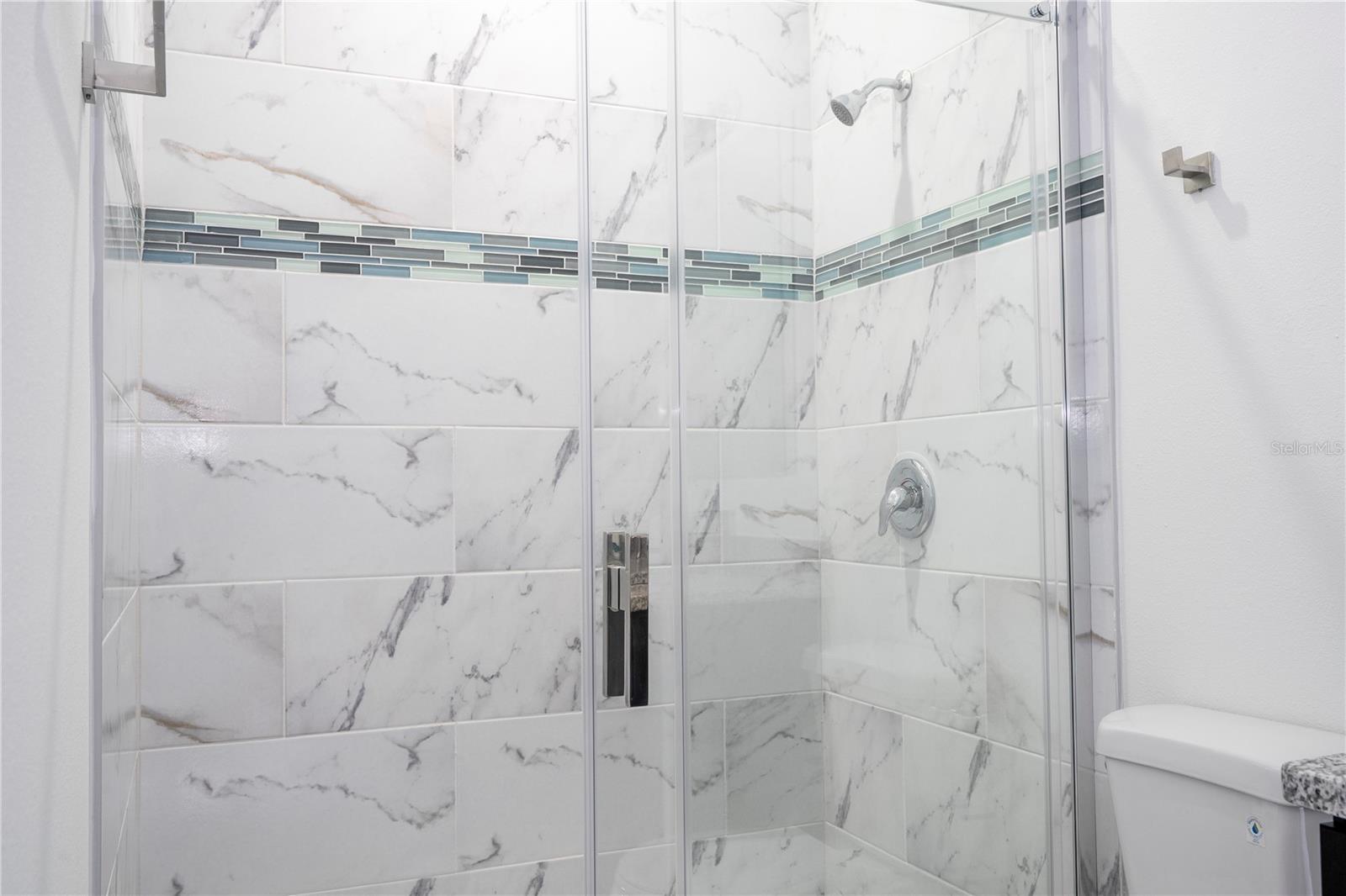Listing photo id 45 for 3812 Eunice Drive