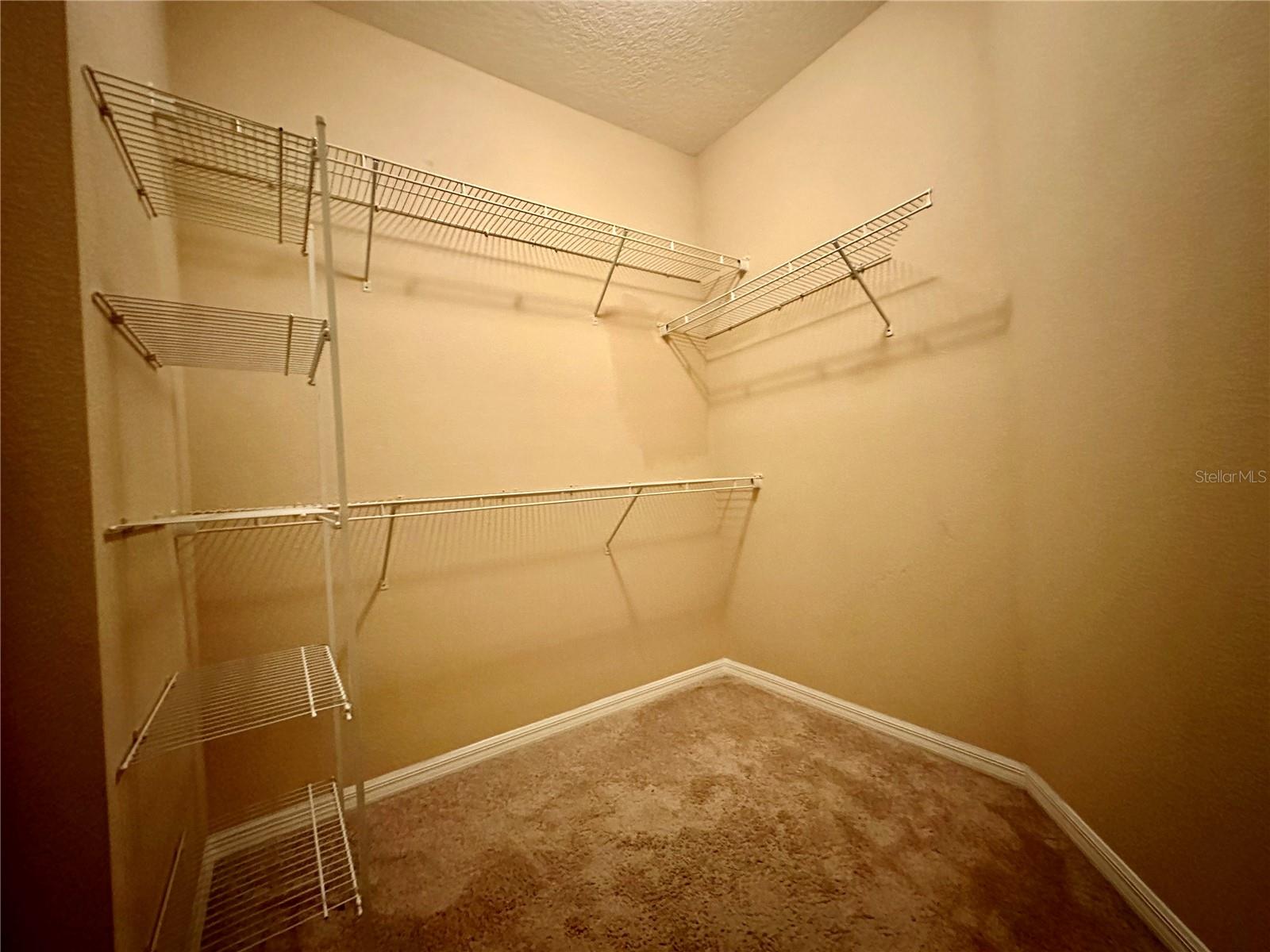 Image 12 of 23 For 1610 Mohegan Boulevard