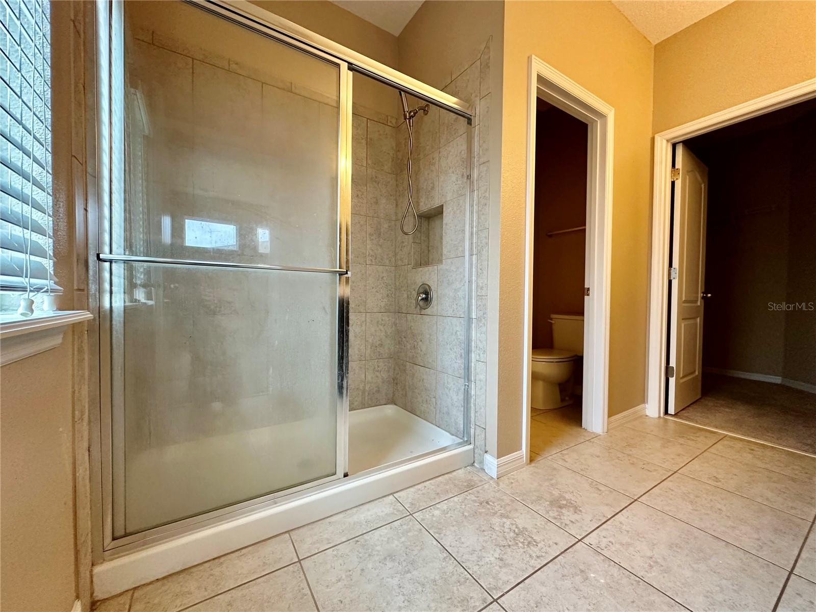 Image 13 of 23 For 1610 Mohegan Boulevard