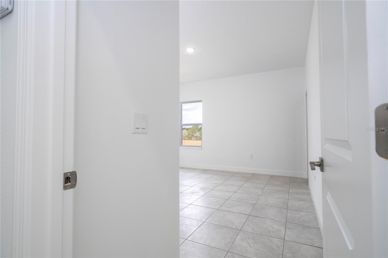 Listing photo id 30 for 2901 Redgate Drive
