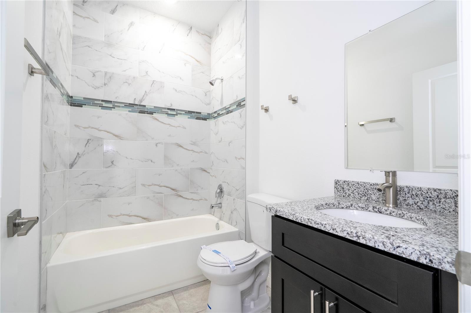 Listing photo id 41 for 2901 Redgate Drive