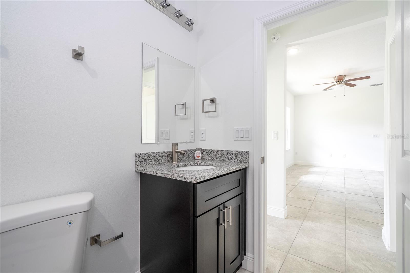 Listing photo id 44 for 2901 Redgate Drive