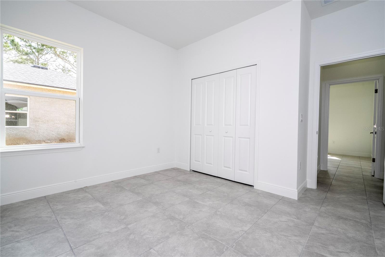 Listing photo id 51 for 2901 Redgate Drive