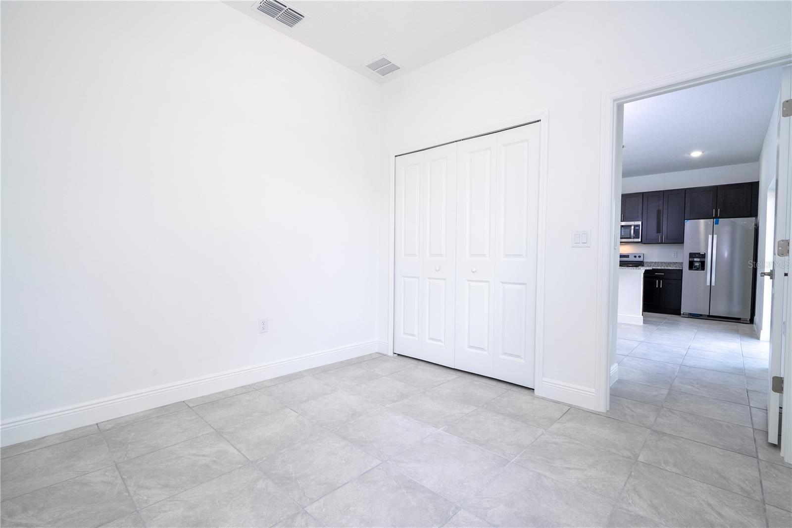 Listing photo id 54 for 2901 Redgate Drive